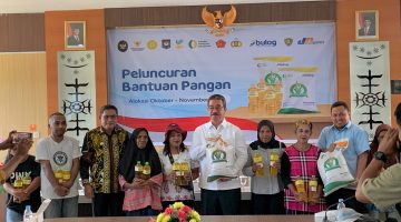Penyaluran Bantuan Pangan Bulog dan Pemprov Maluku Resmi Diluncurkan