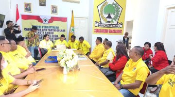 Melaju Mulus, Steven Risakotta Lolos Administrasi Calon Ketua Golkar Ambon