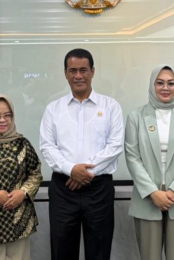 Temui Mentan, Bupati SBB Fokus Percepat Pengembangan Pertanian dan Agroindustri