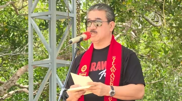 Gubernur Hendrik Lewerissa: Festival Marawai Harus Jadi Jembatan Pelestarian Budaya dan Penguatan Ekonomi Masyarakat