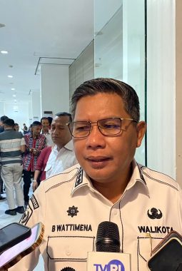 Pemkot Ambon Mendorong LPPD Perkuat Pembinaan Musik Pada Generasi Muda