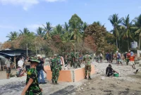 Danrem 151/Binaiya Terima Laporan, TNI-Polri dan Warga Gotong Royong Bersihkan Patahuwe