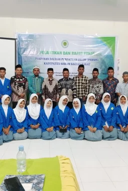 Pelantikan PD PERSIS SBB Jadi Momentum Perkuat Dakwah dan Kemandirian Organisasi