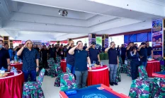Ratusan Tim Tumpah Ruah di Tribun Lapmer Ambon, Open Turnamen Domino Orado Maluku Dibuka Pangdam Pattimura