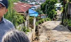 Camat Nusaniwe Siap Mengawal Realisasi Pembuatan Jalan di Dusun Tuni, Kadus : Proposal Sudah Diberikan, Kayaknya Soal Anggaran