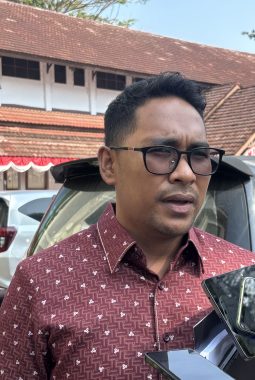 Bahas Revisi RT/RW, Pansus DPRD Ambon Soroti Kepastian Izin Usaha