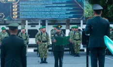 Pimpin Upacara Kenaikan Pangkat, Danrem Raffles Tekankan Profesionalisme Prajurit Korem 151/Binaiya