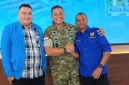 Ketua Harian Eliza de Lima dan Wakil Ketua Pengolahan Opini Publik, Fahrul Kaisuku bersama Pangdam Pattimura.*