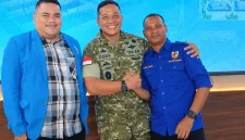 Ketua Harian Eliza de Lima dan Wakil Ketua Pengolahan Opini Publik, Fahrul Kaisuku bersama Pangdam Pattimura.*